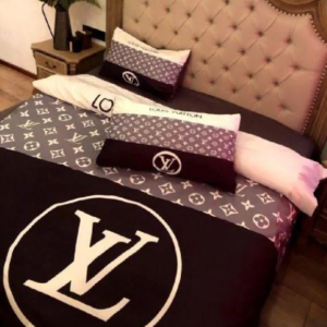 Best LV 3 Color Bedding Set