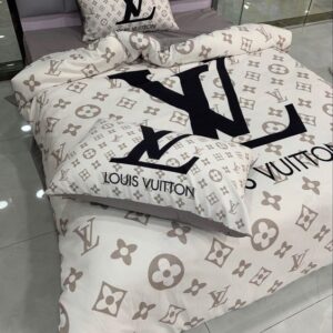 Premium Louis Vuitton Bedding Set - DN9020263