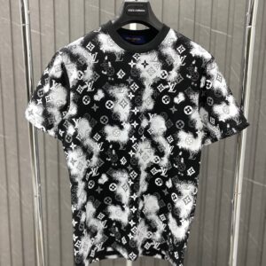 Louis Vuitton Luxury T-Shirt DN8120313