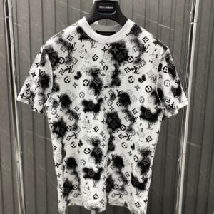Louis Vuitton Luxury T-Shirt DN8120314
