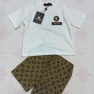 Kid Luxury Louis Vuitton Tracksuits DN26020617