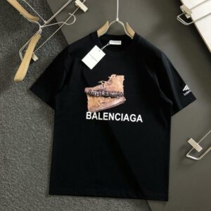 Balenciaga Luxury Brand Unisex T-Shirt  - DN26160511