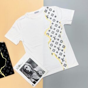 Limited Edition 2025 Louis Vuitton Unisex T-Shirt DN830903
