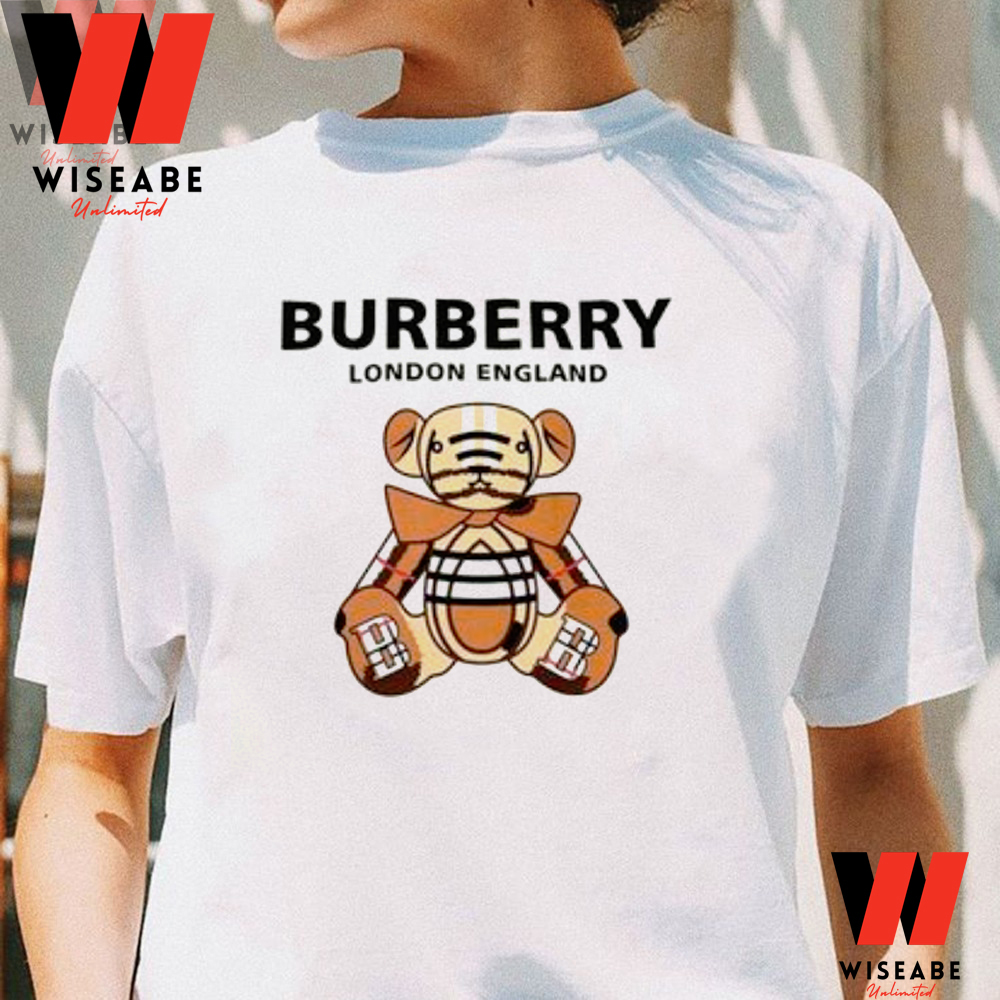 Burberry-Logo-T-Shirt-35.jpg