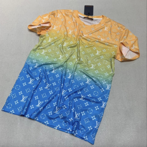 Louis Vuitton Luxury T-Shirt DN26210312