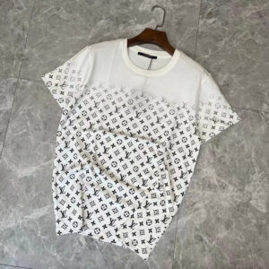 Louis Vuitton Luxury T-Shirt DN26210326