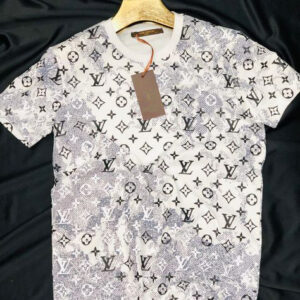 Louis Vuitton Luxury T-Shirt DN26230366