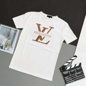 Limited Edition 2025 Louis Vuitton Unisex T-Shirt DN9200414