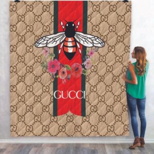 Gucci Bee Fashion Luxury Brand Premium Blanket Fleece Home Decor LVT00186