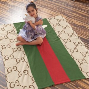 Gucci Bee Luxury Brand Logo Premium Blanket Fleece Home Decor LVT00155