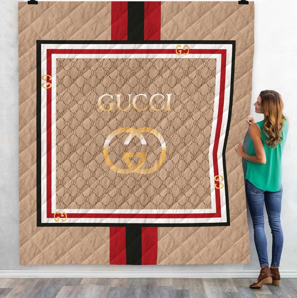Gucci-Beige-Fashion-Luxury-Brand-Premium-Logo-Blanket-Fleece-Home-Decor.jpg