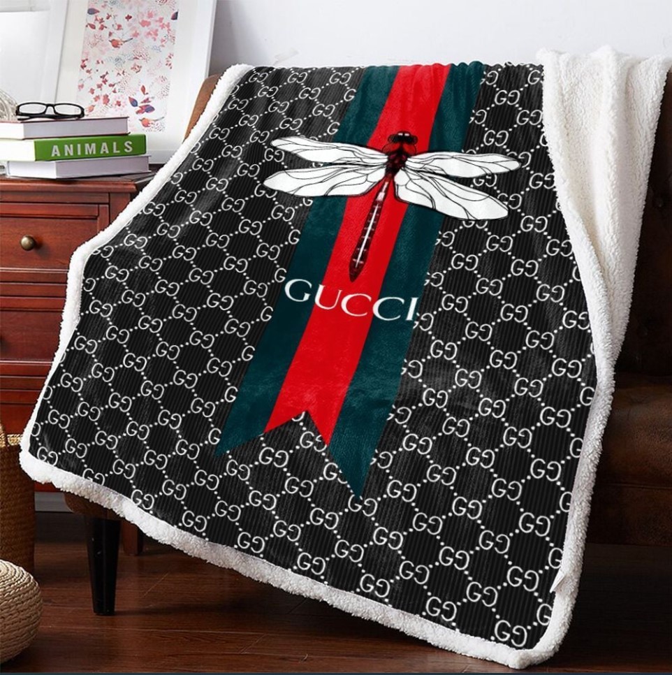 Gucci-Dragonfly-Fashion-Luxury-Brand-Premium-Blanket-Fleece-Home-Decor.jpg