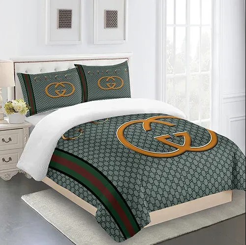 Gucci-Fashion-Golden-Logo-Limited-Luxury-Brand-Bedding-Set-Home-Decor.jpg
