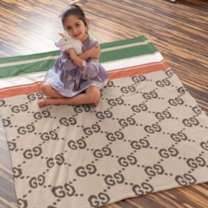 Gucci Light Luxury Brand Logo Premium Blanket Fleece Home Decor LVT00105