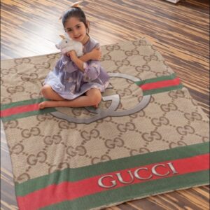 Gucci Luxury Brand Logo Premium Blanket Fleece Home Decor LVT00115