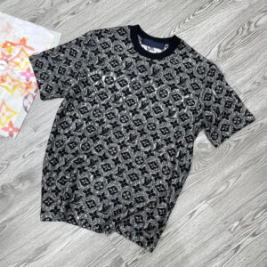 Limited LV Luxury Brand Unisex T-Shirt Gift Hot 2025 PEA31072