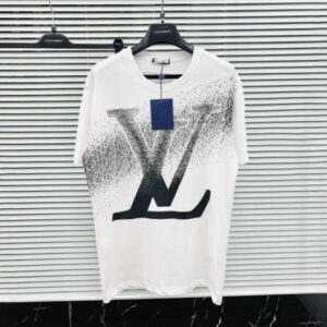 Louis Vuitton Luxury T-Shirt DN26160310