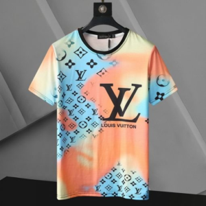 Limited Edition 2025 Louis Vuitton Unisex T-Shirt DN830912