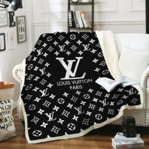 Louis Vuitton Black Fashion Luxury Brand Premium Blanket Fleece Home Decor LVT00182