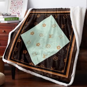 Louis Vuitton Luxury Brand Premium Logo Blanket Fleece Home Decor LVT00174