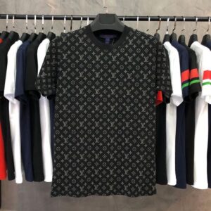 Louis Vuitton Luxury T-Shirt DN26210328