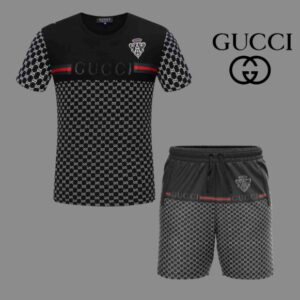 2026 Gucci Summer Tracksuits for men - DN9100621