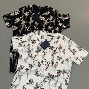 Louis Vuitton Luxury T-Shirt DN26120611