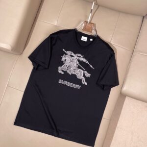 Limited Burberry Luxury Brand Unisex T-Shirt Gift PEA32001