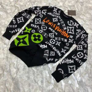 New Arrival LV Sweater hot gift for men women 2026 PEA32174