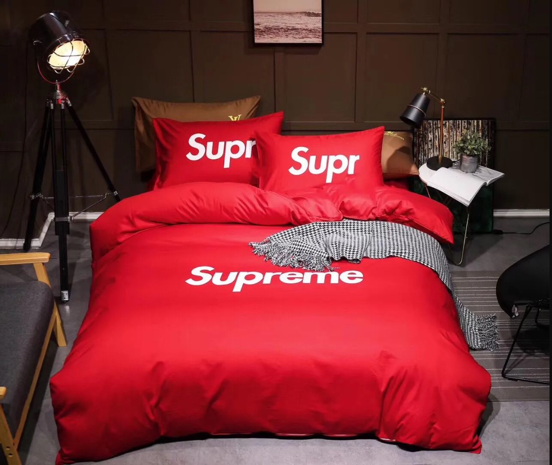 Supreme-White-Logo-Red-Luxury-Brand-Bedding-Set-Duvet-Cover-Home-Decor-Special-Gift.jpg