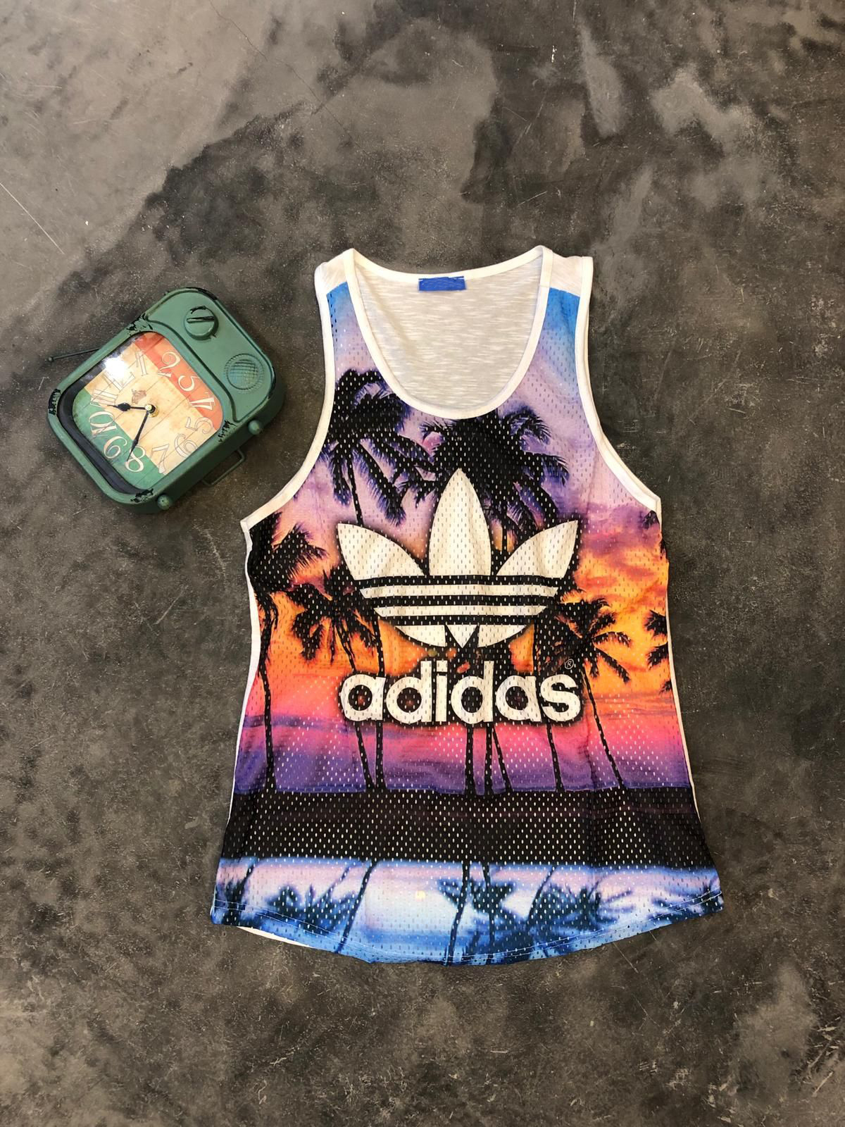 Tank-Top-Adidas-01-5.jpg