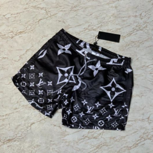 Louis Vuitton Short Pants Men DN26040547