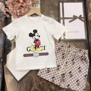 Kid Luxury Gucci Tracksuits DN26020627