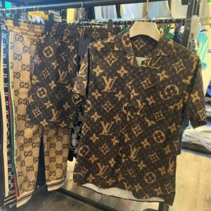 Limited Edition 2026 LV Suits For Men - TH3200367