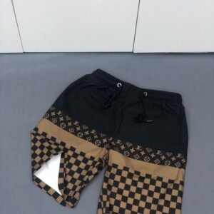 Louis Vuitton Short Pants Men DN26040556