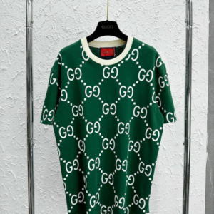 GC Luxury Brand Premium T-Shirt Outfit For Men Women - Max08039