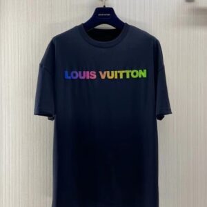 Louis Vuitton Luxury T-Shirt DN26200500