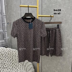 2026 Louis Vuitton Tracksuits  - DN26010610