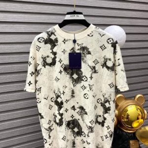 Louis Vuitton Luxury T-Shirt DN26290502
